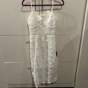 NWT Lulu’s Glass of Bubbly White Lace Sleeveless Midi Dress